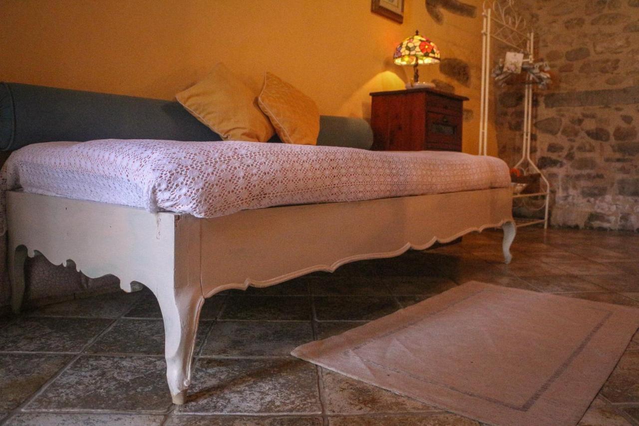 Vellano Oasi Lignana Suite Apartments מראה חיצוני תמונה