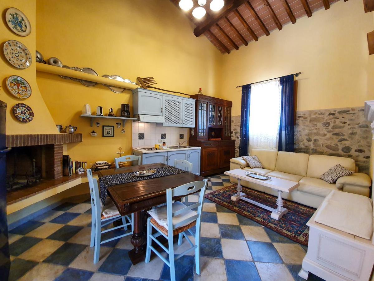 Vellano Oasi Lignana Suite Apartments מראה חיצוני תמונה
