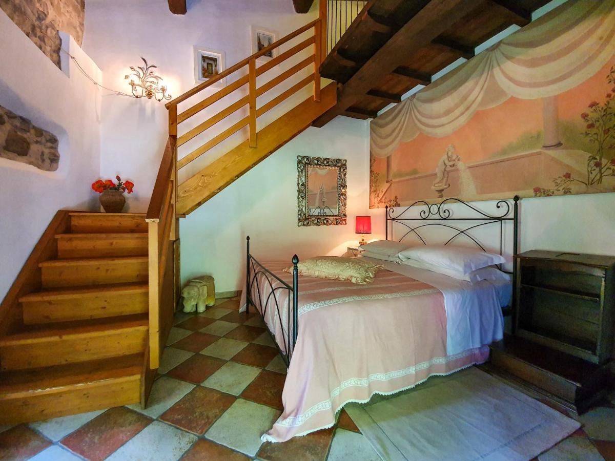 Vellano Oasi Lignana Suite Apartments מראה חיצוני תמונה