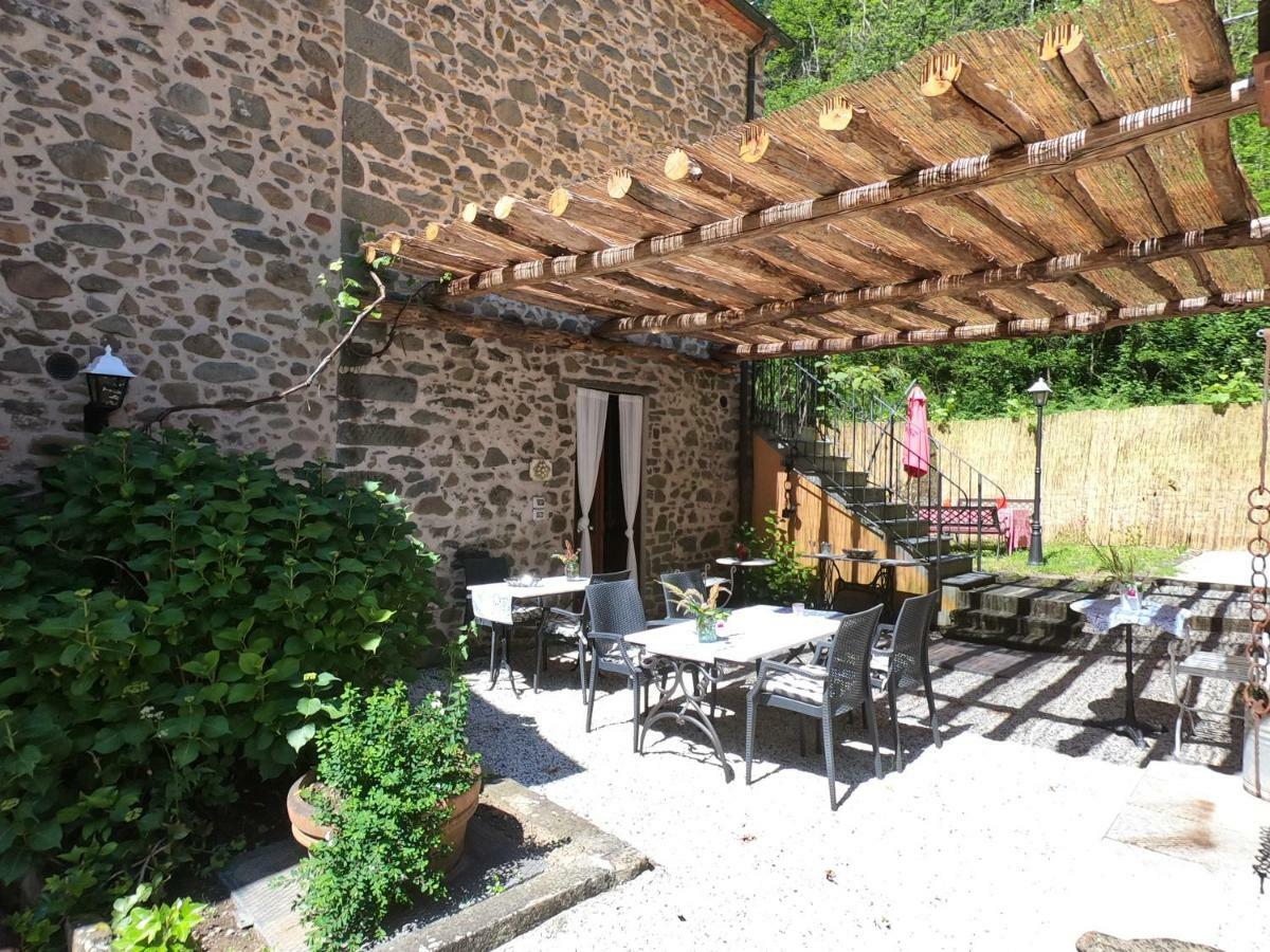Vellano Oasi Lignana Suite Apartments מראה חיצוני תמונה